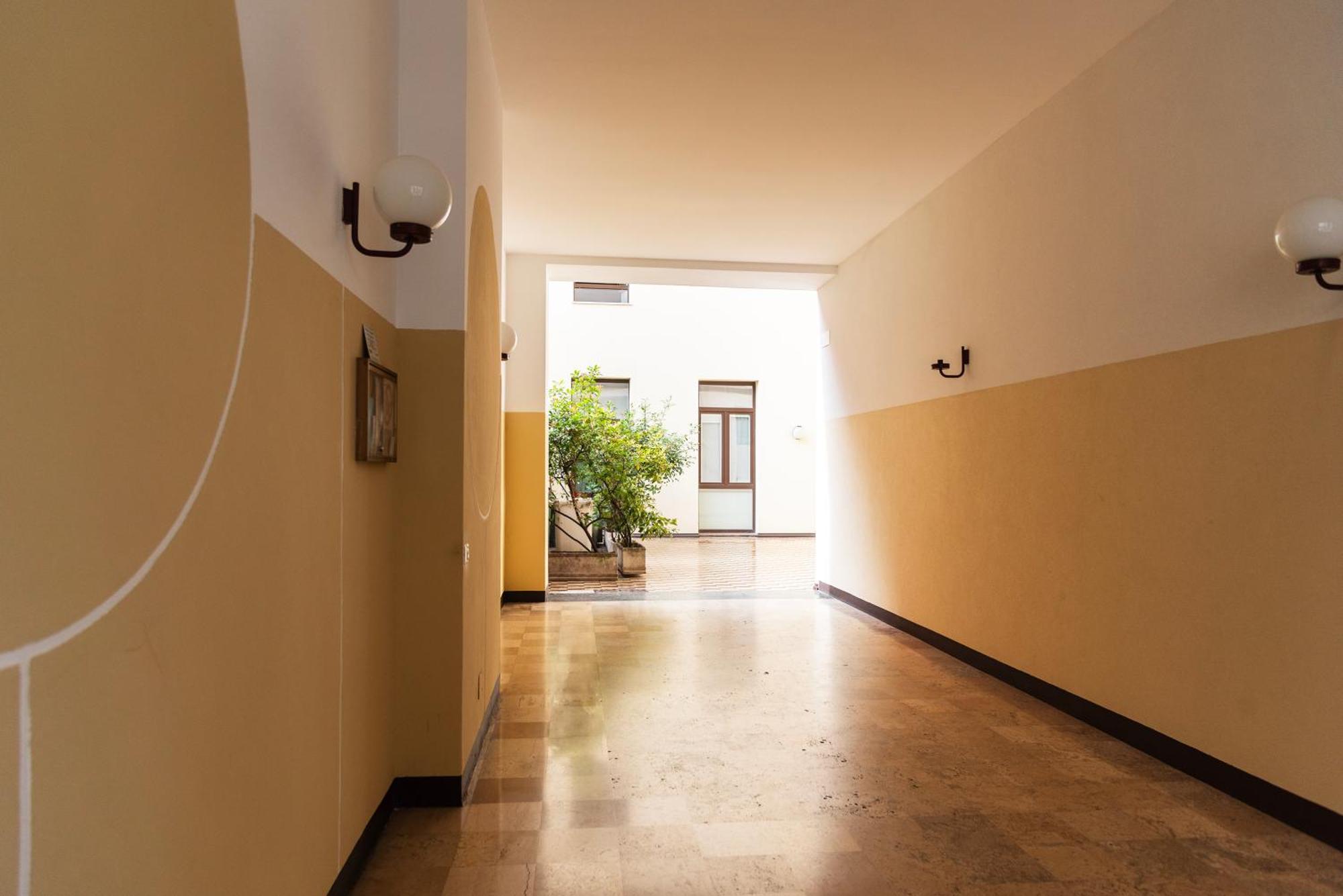 Youhosty - Lecco 11 ミラノ エクステリア 写真