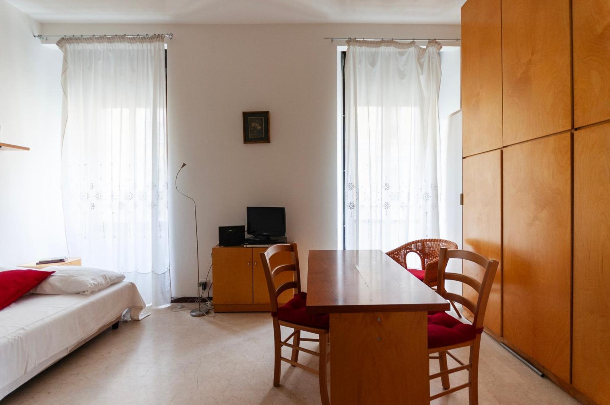Youhosty - Lecco 11 ミラノ エクステリア 写真